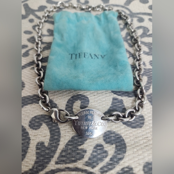 Tiffany & Co. Jewelry - AUTHENTIC VINTAGE Return to Tiffany Oval Tag Necklace